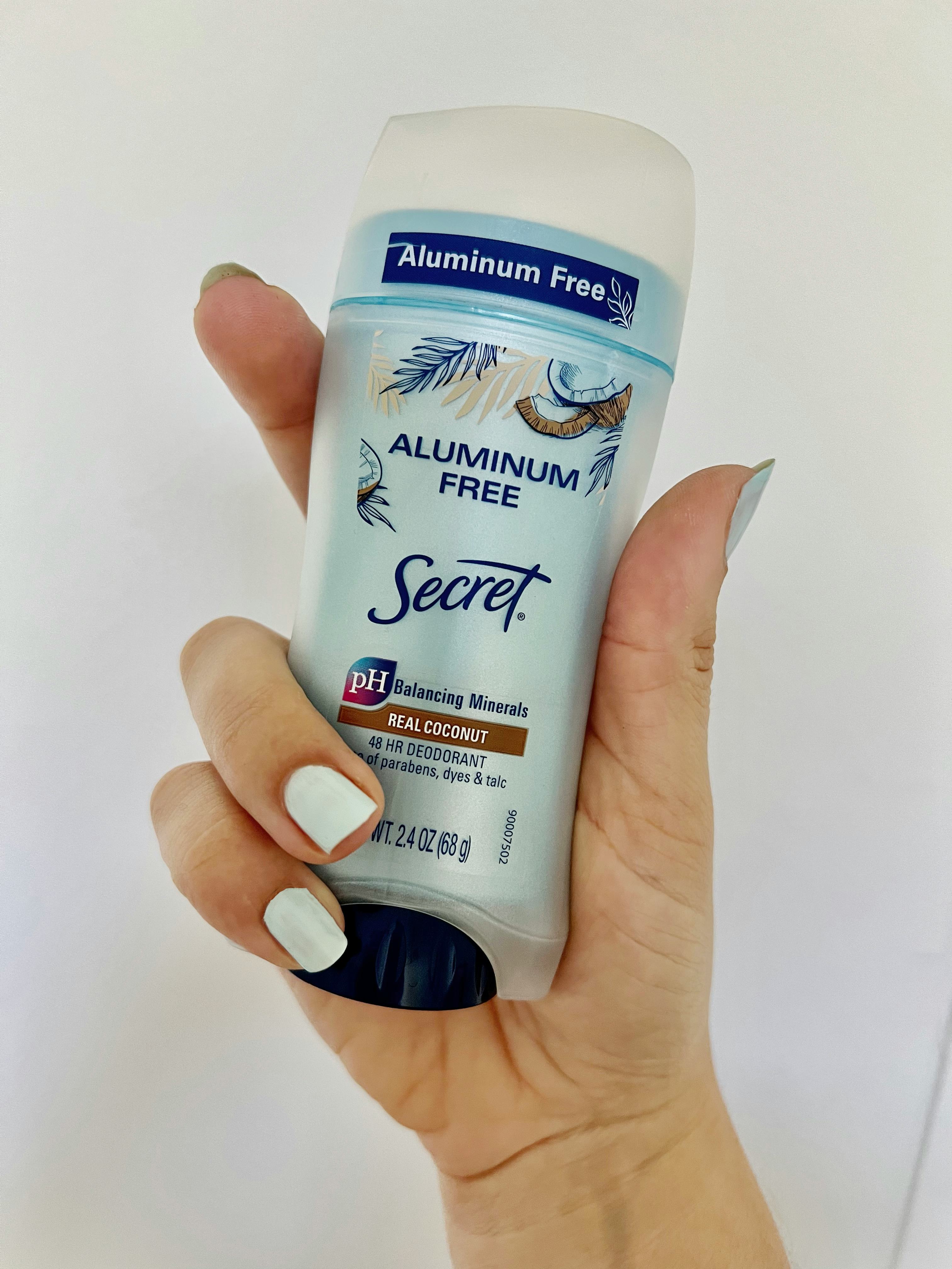 The Best Deodorants That Don't Stain Clothes, Tested & Reviewed