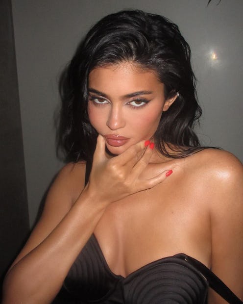 Kylie Jenner red nails and wet look hair 2023