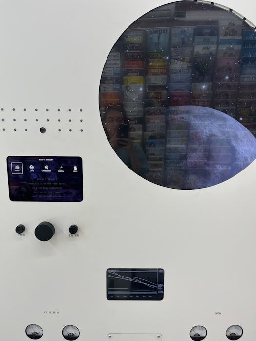 I tried the Julia Fox-approved Co-Star machine and it was brutally honest.