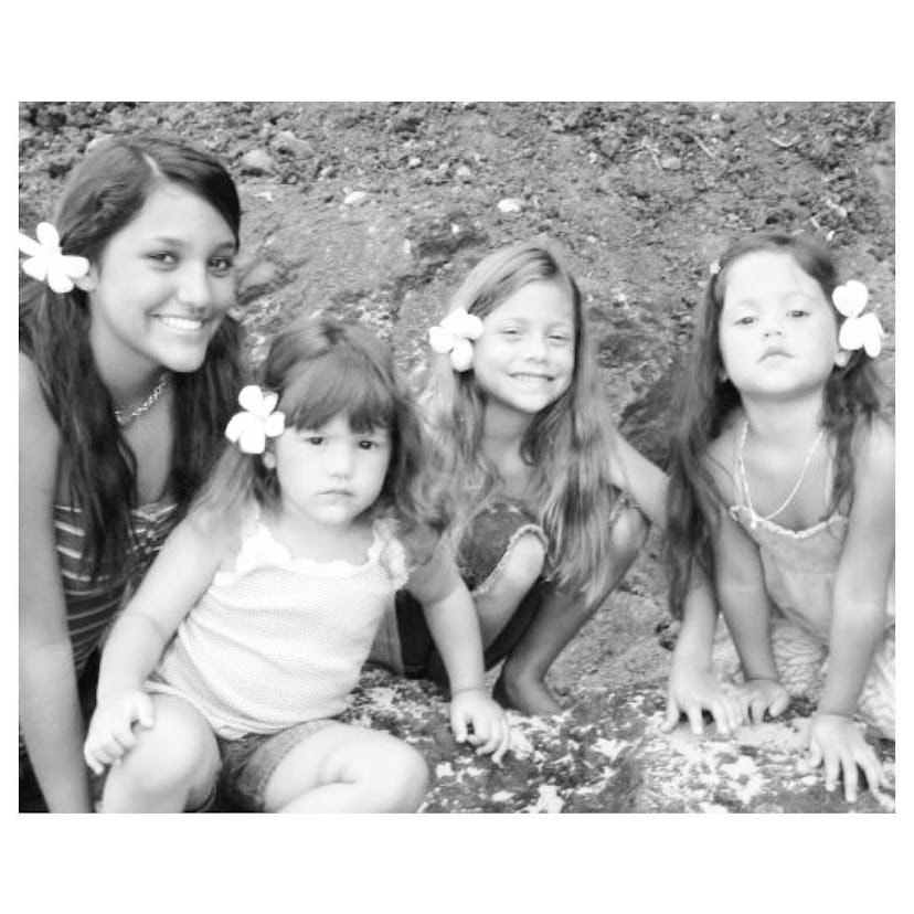 Jenna Ortega’s childhood snap from Instagram shows her natural hair texture.