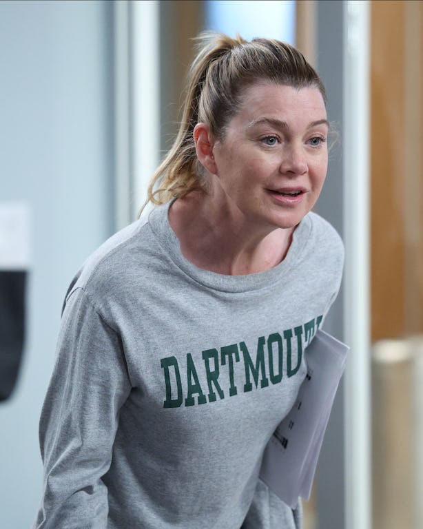 Meredith's 'Grey's Anatomy' Dartmouth TShirt Is A Finale Easter Egg