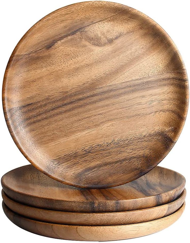 IQCWOOD Wooden Dinner Plates (Set Of 4)