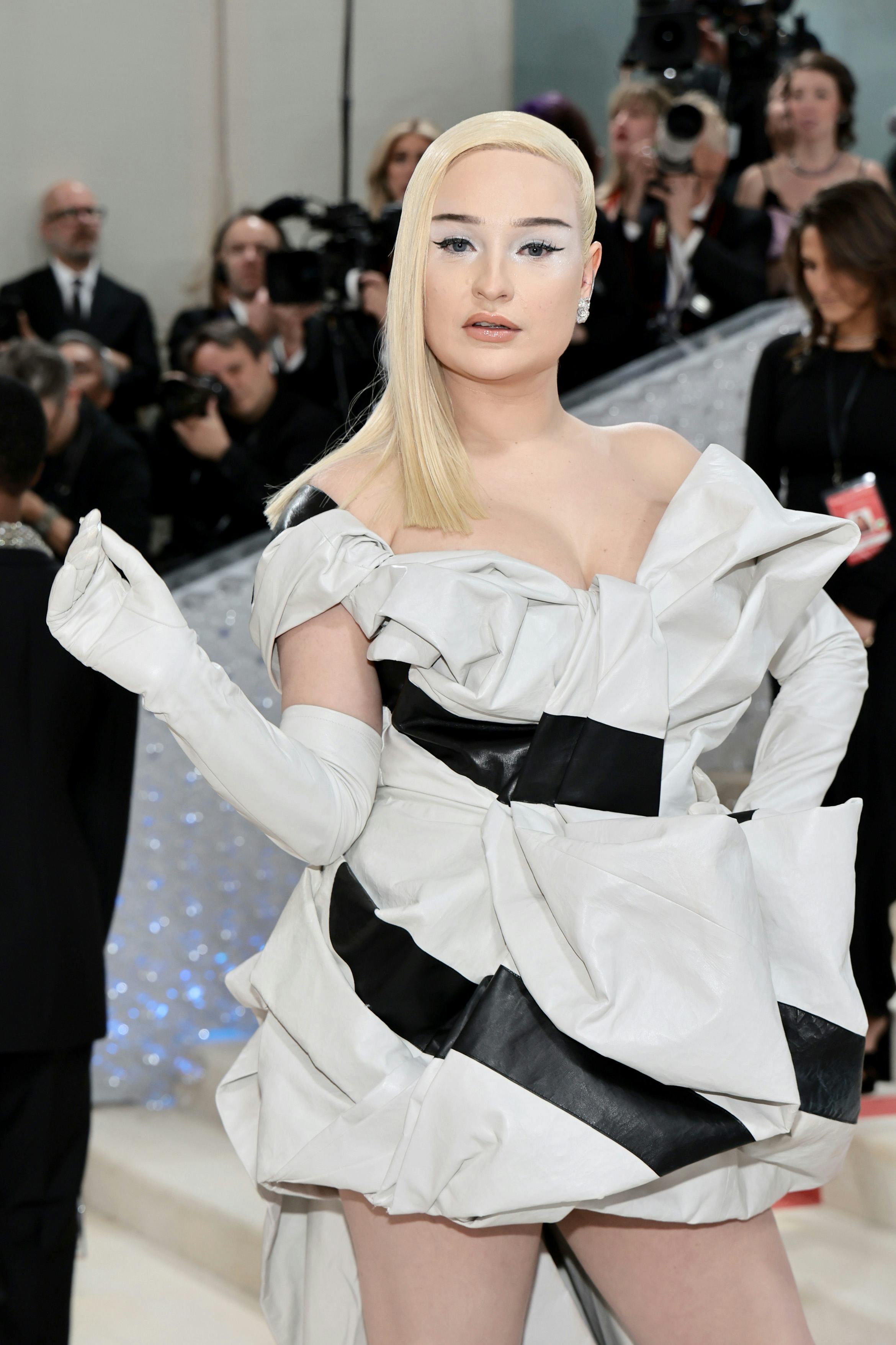 Kim Petras’ Ethereal Eyeshadow Brought Angelic Vibes to The Met Gala