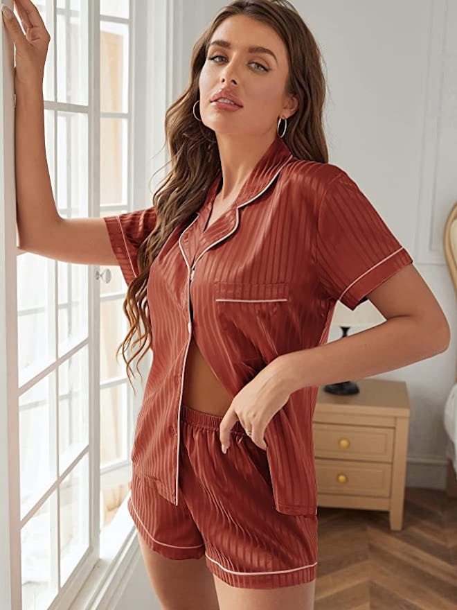 WDIRARA Satin Sleepwear Set