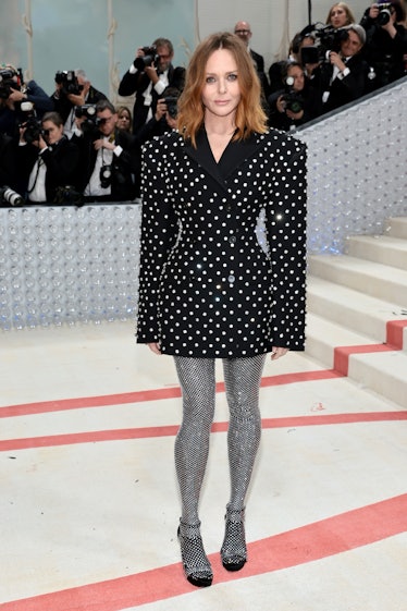  Stella McCartney attends The 2023 Met Gala Celebrating "Karl Lagerfeld: A Line Of Beauty" at The Me...