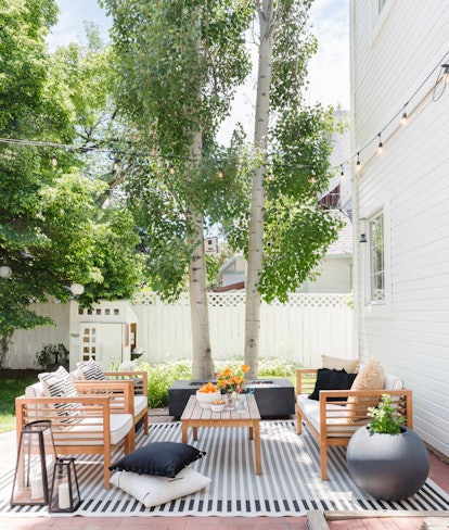 Upholstered outdoor loveseats. summer outdoor decor trends