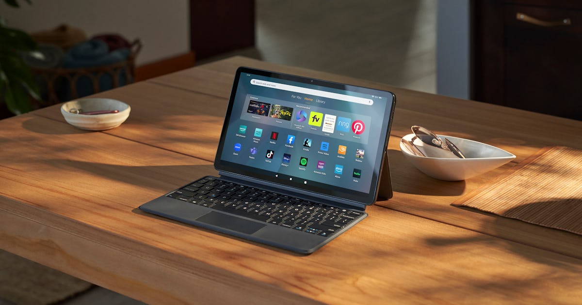 Amazon's Fire Max 11 Comes With a Keyboard and Stylus for Less Than a ...