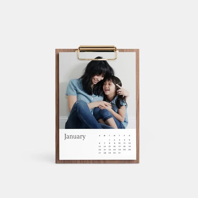 Need cool gifts for dad for father's day? Consider a personalized desk calendar with photos of your ...