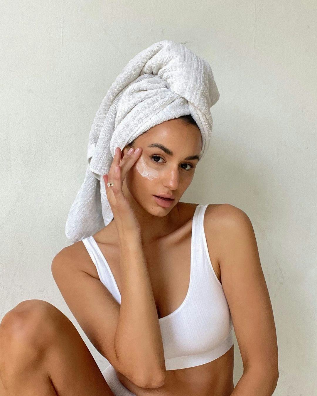 Dermatologists Say These Are The 5 Viral Skin Care Trends Worth Trying