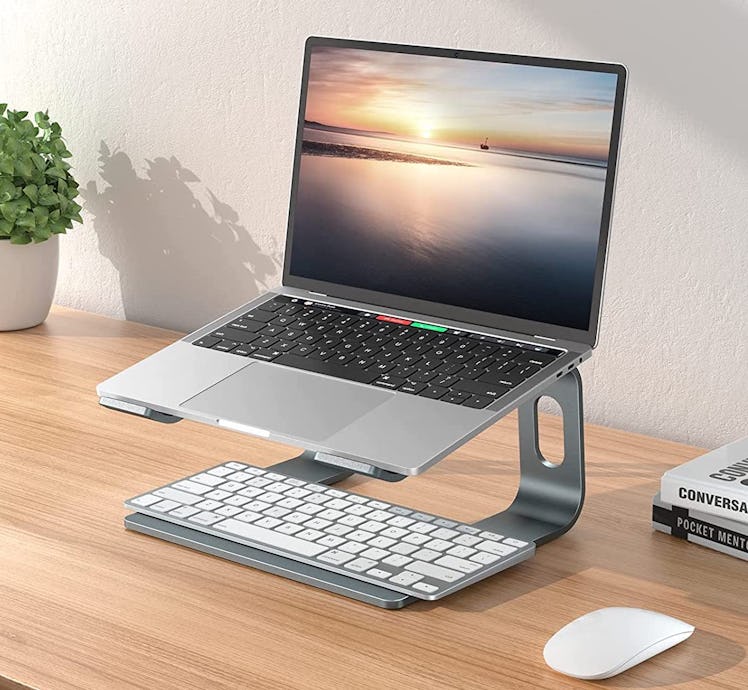 Nulaxy Laptop Stand