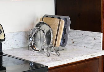 Simple Houseware Rack Organizer