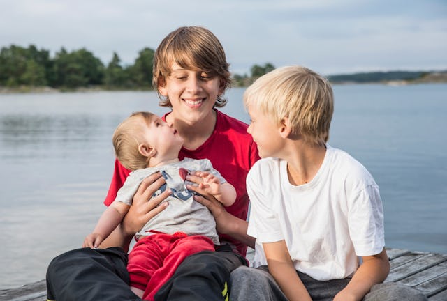 Are big age gaps between siblings good or bad? A mom with three kids spread out gives her hilarious ...