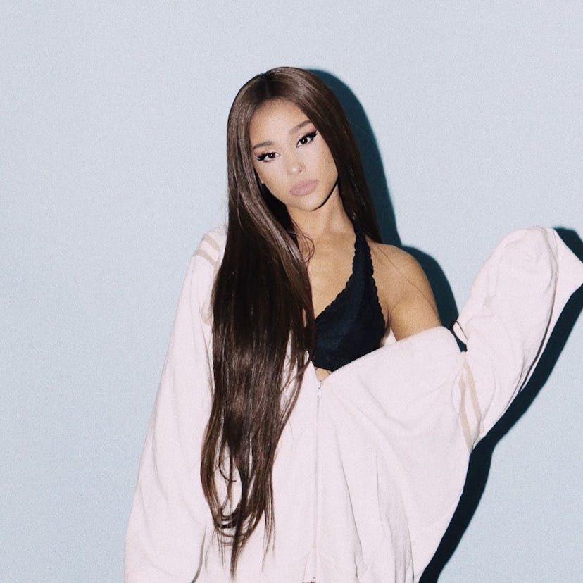 Ariana Grande’s long brunette hair extensions in 2019.