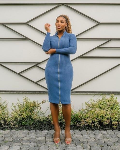 Serena Williams baby bump black dress