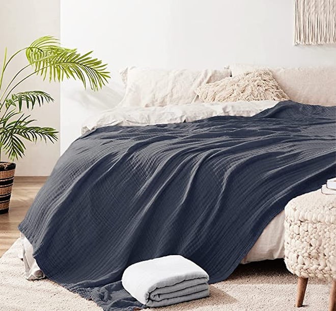 KyraHome Organic Muslin Cotton Throw Blanket
