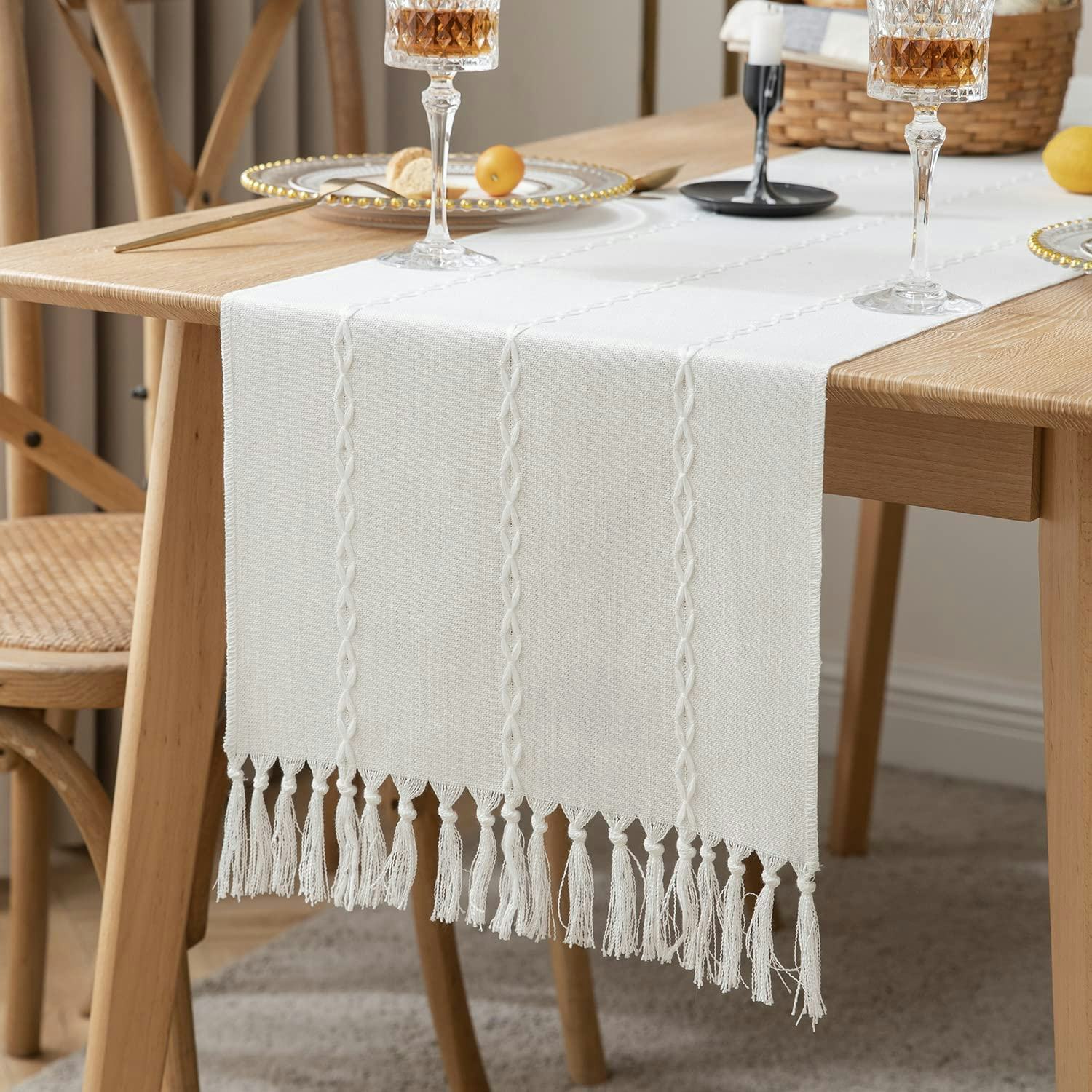 This farmhouse table runner will add a soft and decorative accent to your dining table.