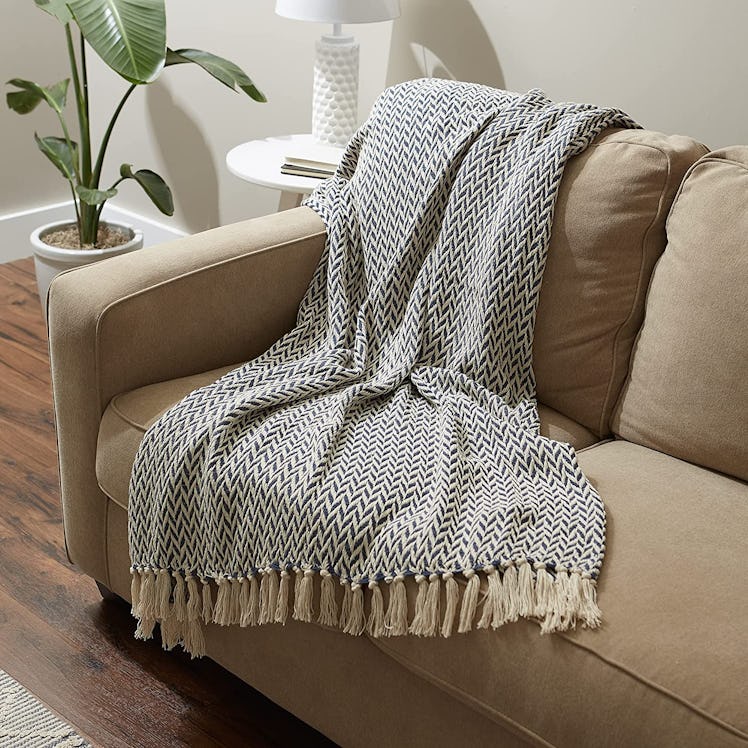 DII Zig-Zag Throw Blanket