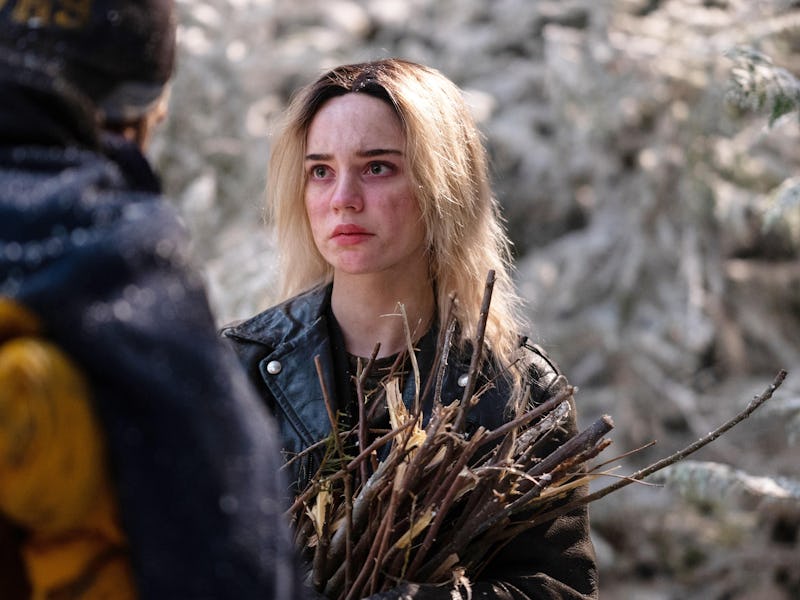 Natalie (Sophie Thatcher) looks at Coach Ben (Steven Kreuger) in the Yellowjackets Season 2 finale