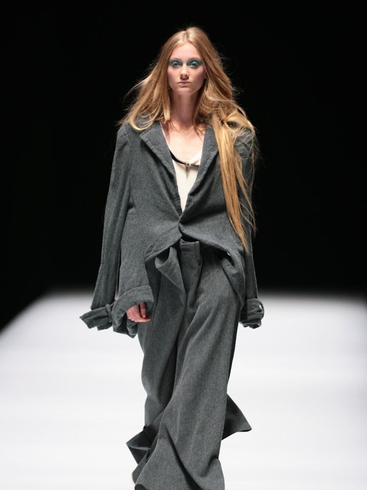 A model on the runway at Yohji Yamamoto's fall 2006 show at the Espace Ephemere Tuileries.