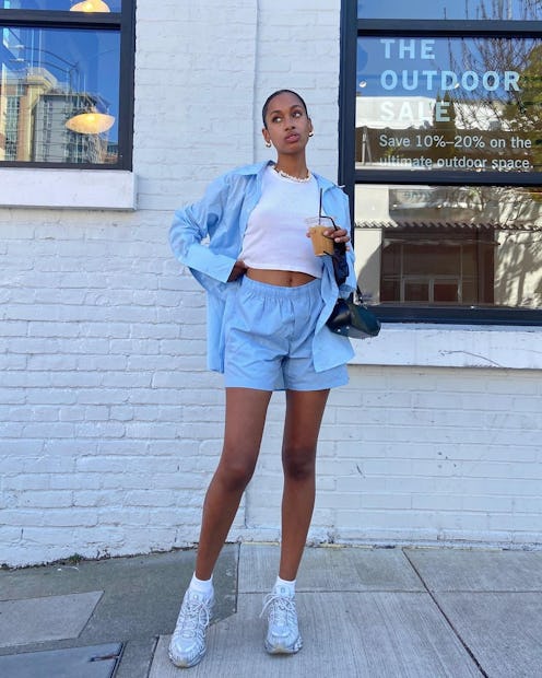 How to wear shorts in the spring