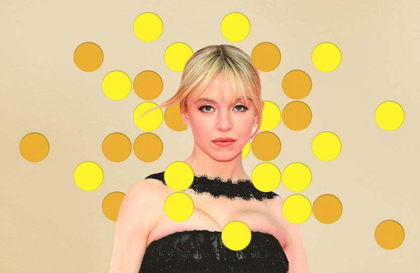 Sydney Sweeney in a stretch satin dress with pink and grey colors