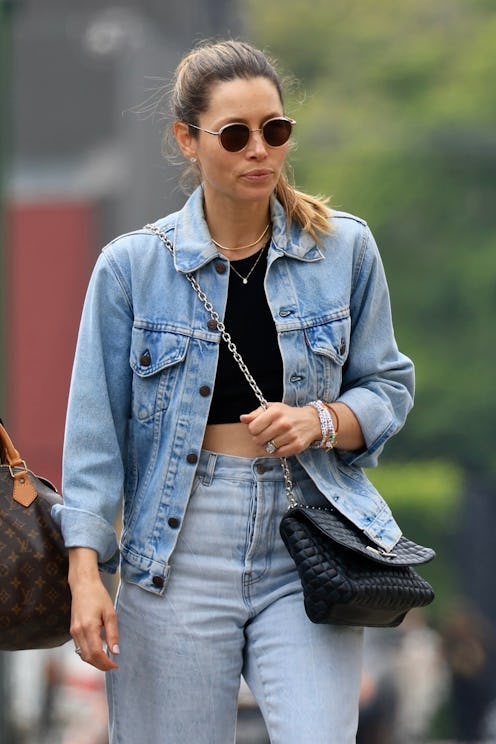 Jessica Biel beret