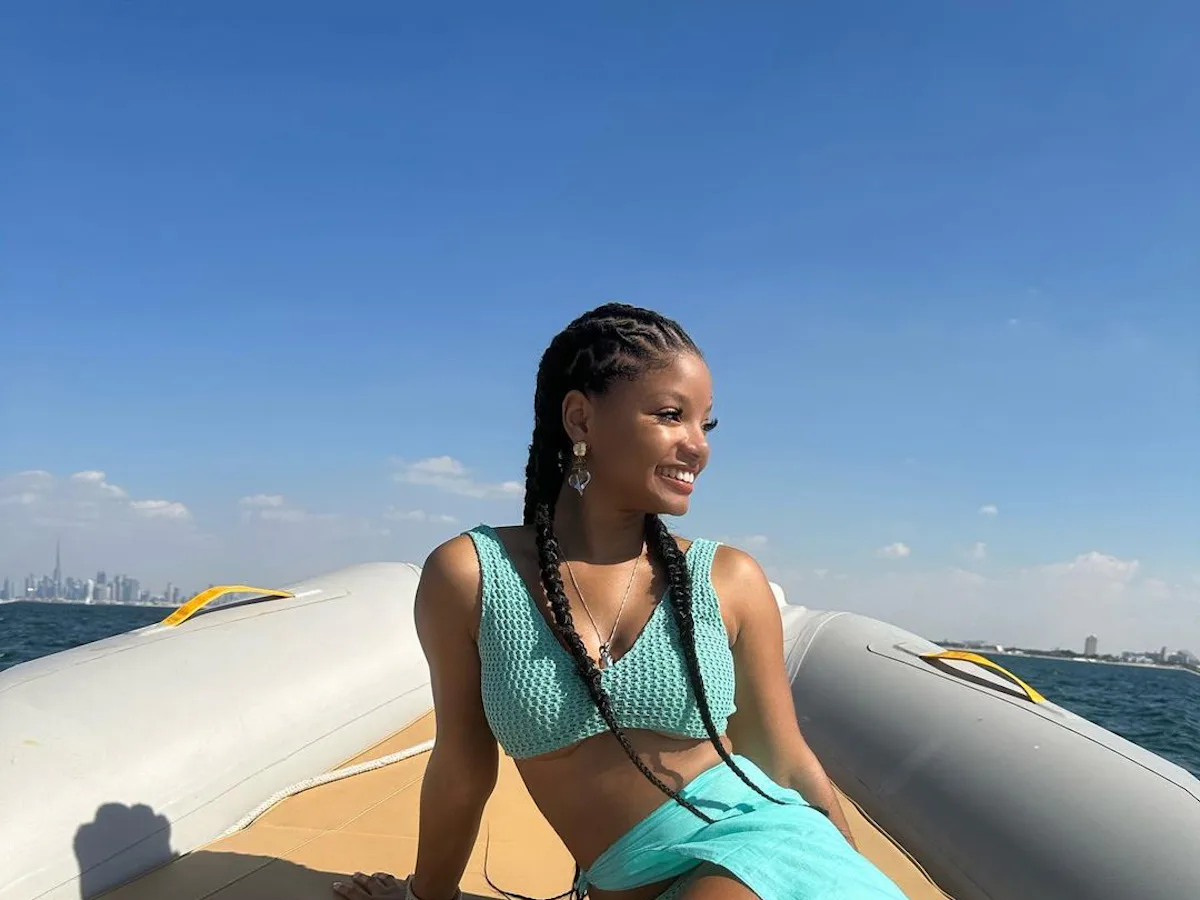 Halle Bailey's Blue Iridescent Gown Nodded To Her Little Mermaid Character Ariel Halle Bailey's Blue Iridescent Gown Nodded To Her Little Mermaid Character Ariel