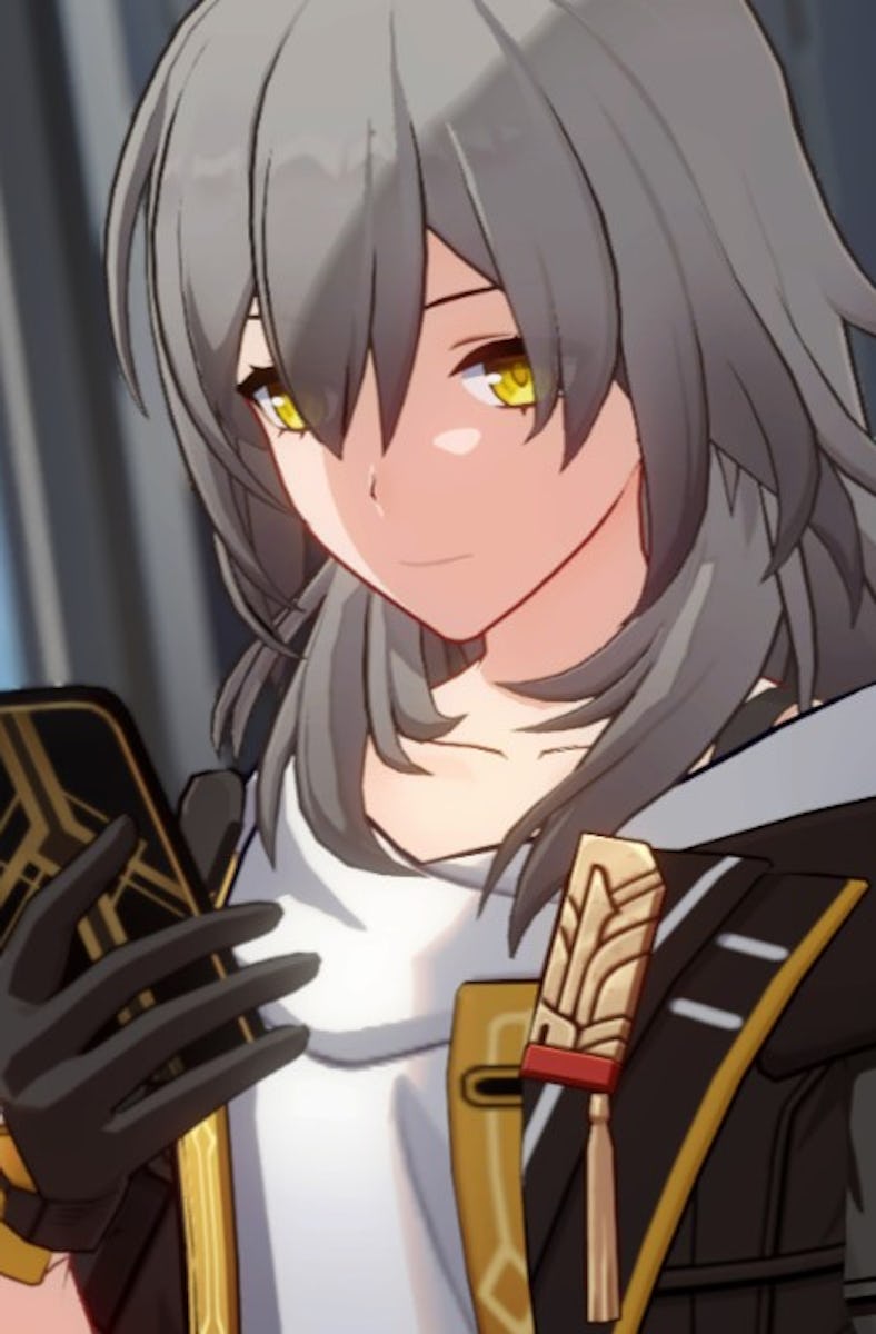 Trailblazer looking at phone on Parlor Car