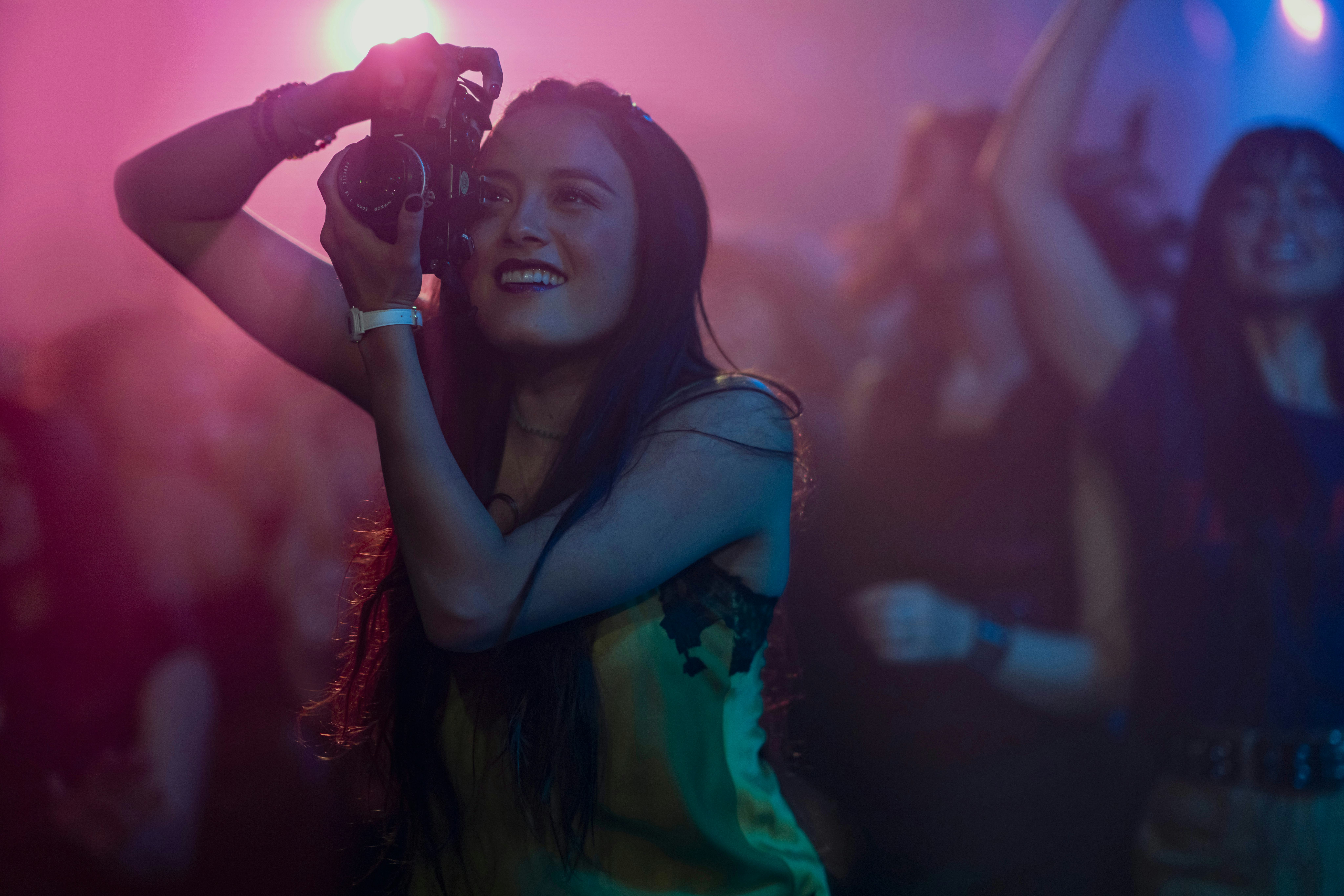 Chase Sui Wonders plays Samantha Yeung in &lsquo;City on Fire&rsquo; via Apple TV+&rsquo;s press site