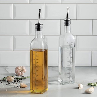 FineDine Superior Glass Oil and Vinegar Dispenser Set