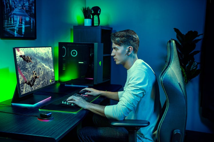 Razer hammerhead pro wireless low-latency earbuds for gaming