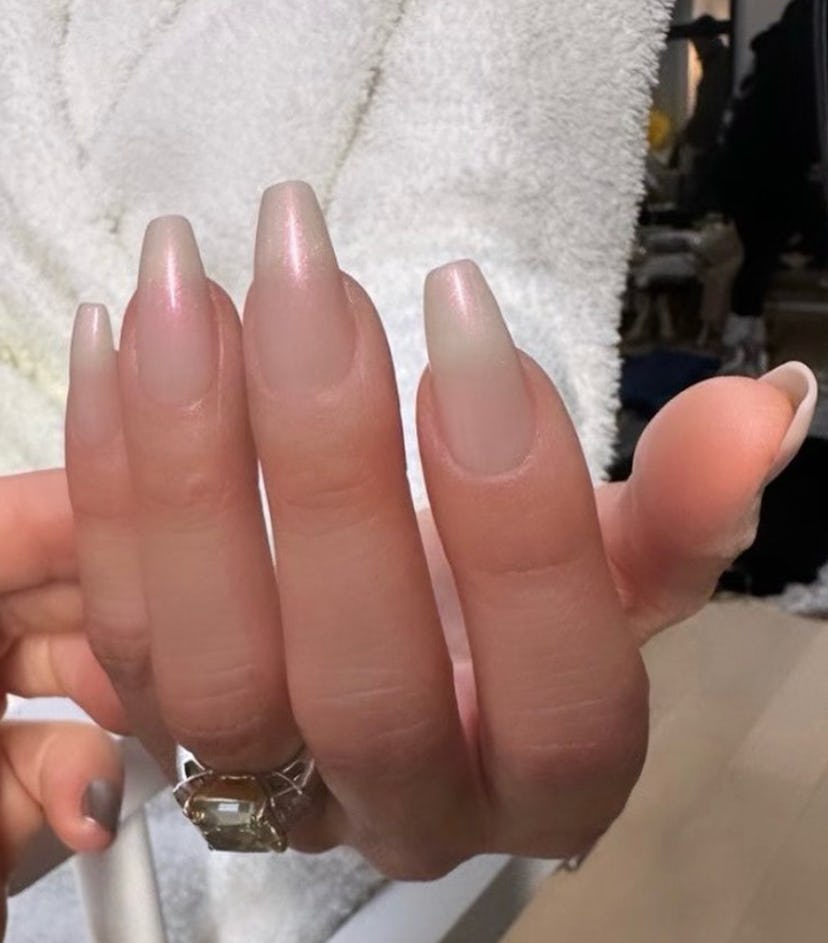 Jennifer Lopez vanilla chrome nails with French tips