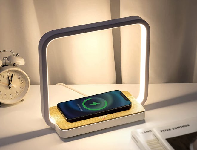WILIT Bedside Lamp with Qi Wireless Charger