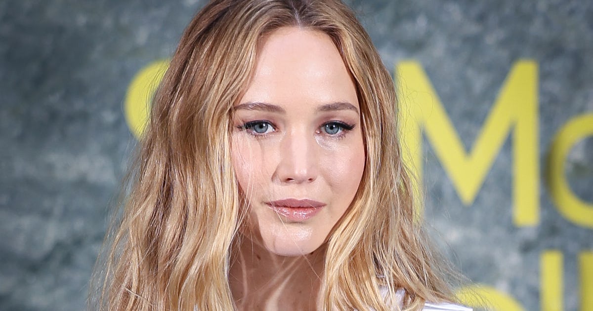 Jennifer Lawrence's Belted White Shirt Dress Is the Epitome of Cool