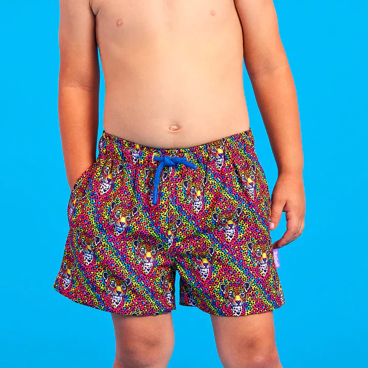 Posh Peanut x Lisa Frank Collection Has PJs & Outfits For Kids & Adults