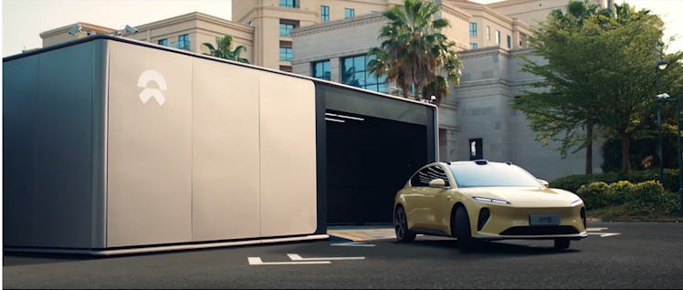 Nio swappable battery station