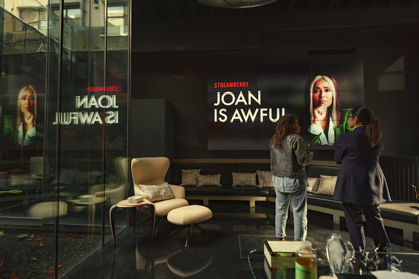 A scene from 'Black Mirror' Season 6, Episode 1: "Joan Is Awful." Photo via Netflix
