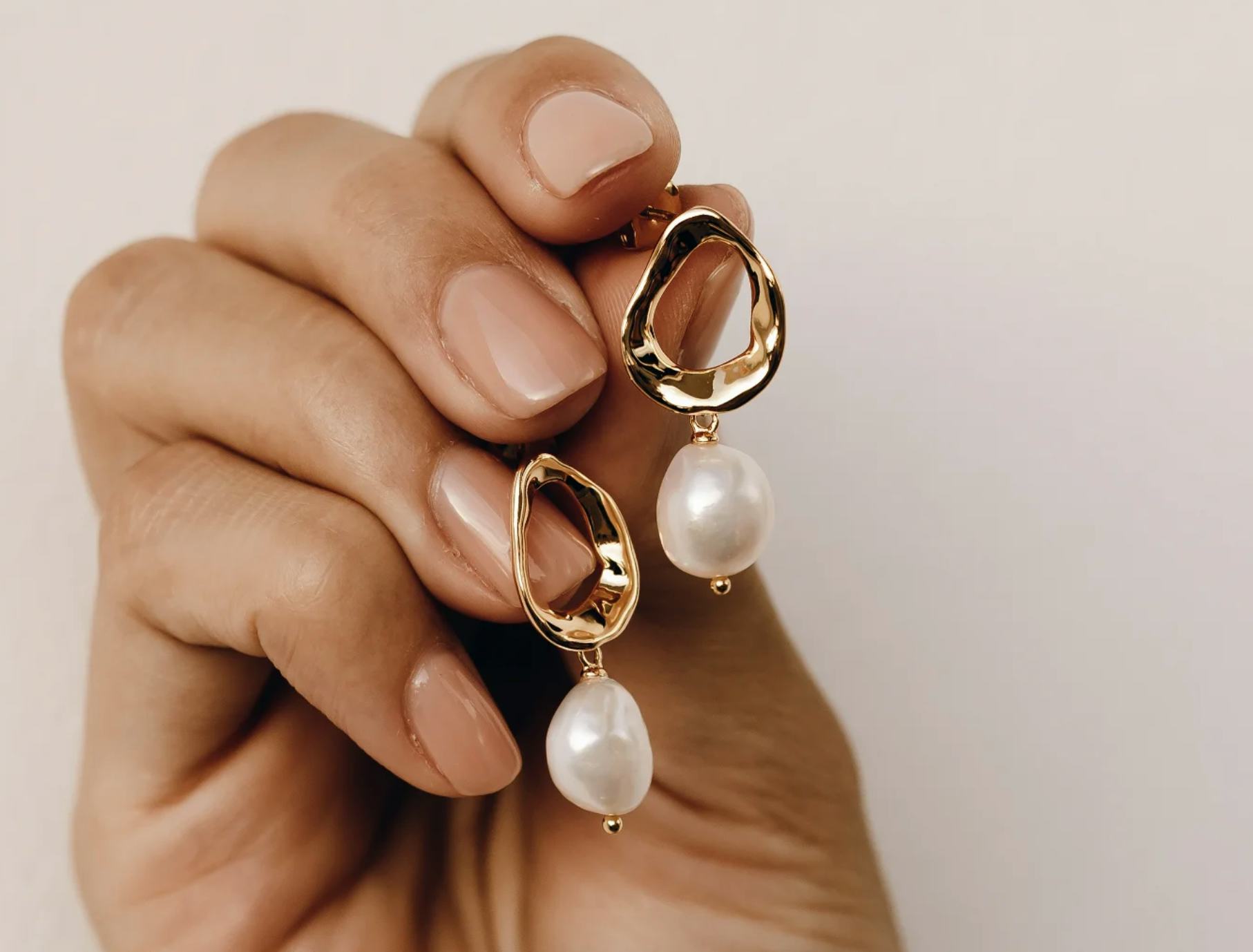 Shop Celebrity-Approved Jewlery On Sale