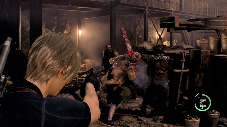 Leon shooting enemies Resident Evil 4 remake