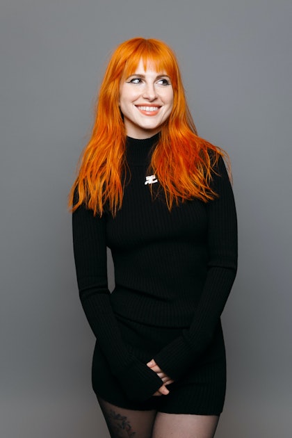 Hayley Williams' Iconic Orange and Blue Hair - wide 5