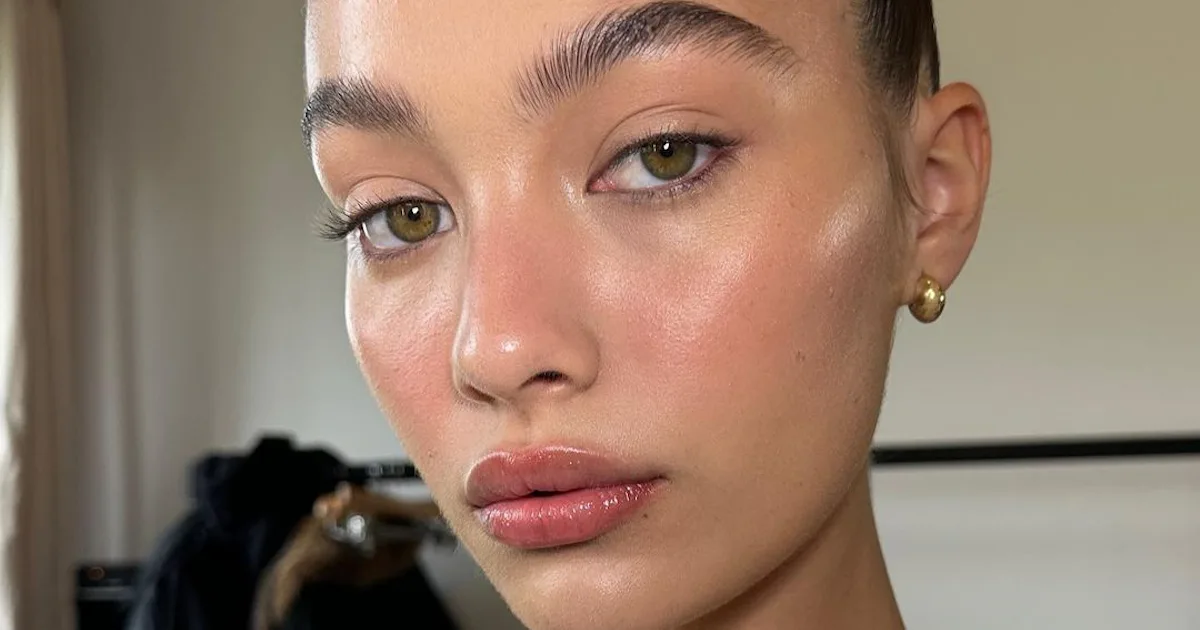 The Best Summer 2023 Makeup Looks Are Taking Effortless To New Heights The Best Summer 2023 Makeup Looks Are Taking Effortless To New Heights
