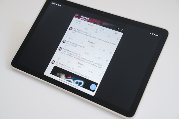 Twitter is not optimized for the Pixel Tablet.