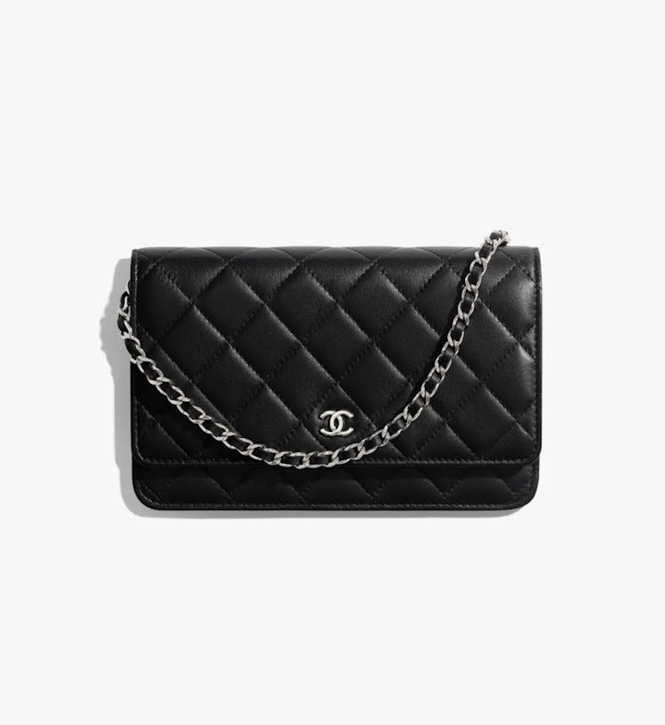 chanel classic wallet on chain