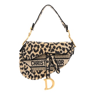 These Carrie Bradshaw Bags Have Good Resale Value & Are Worth Investing In