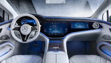 Mercedes-Benz EQS hyperscreen
