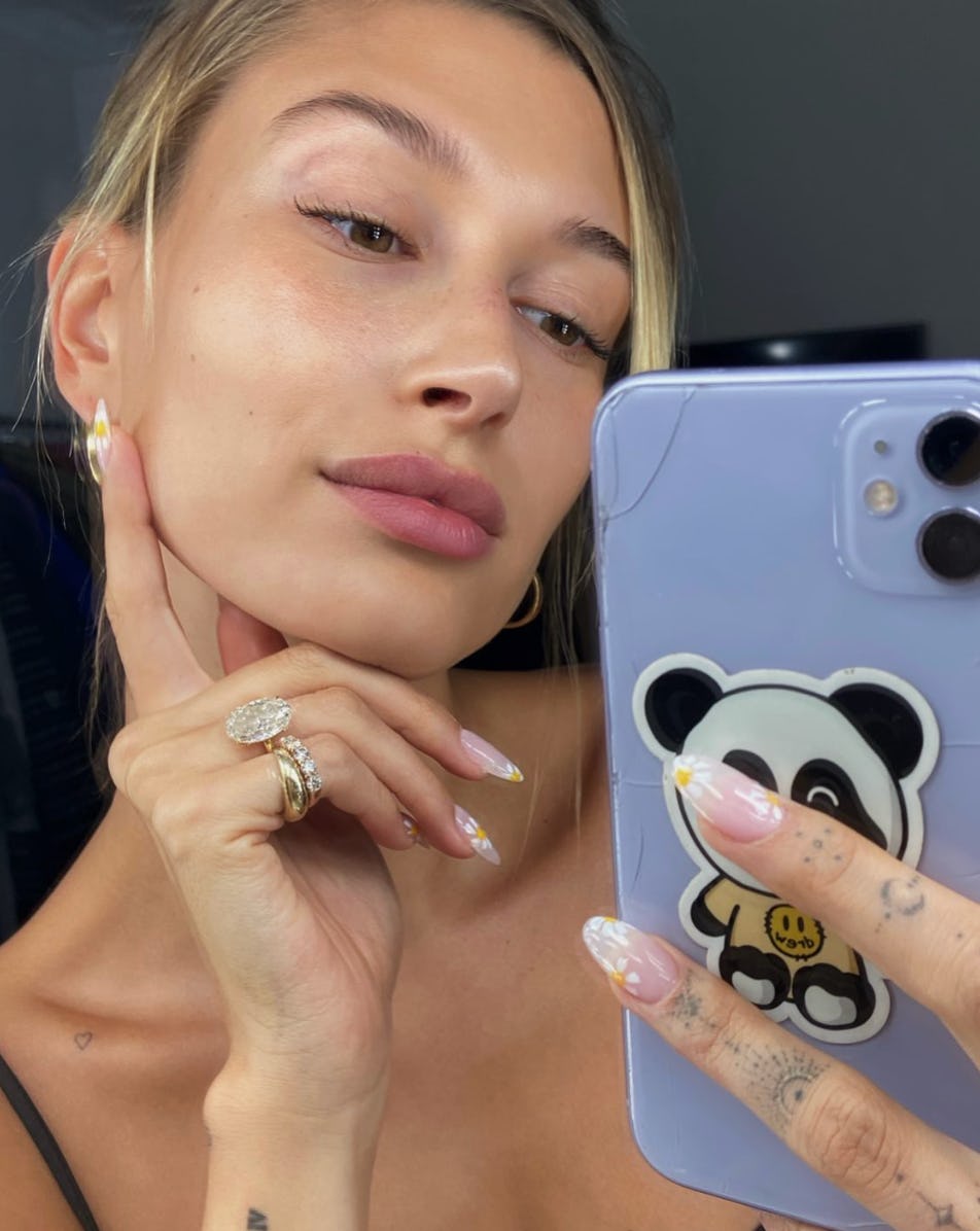 Throwback to Hailey Bieber&rsquo;s Nails