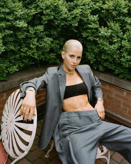 bra and blazer caroline daur