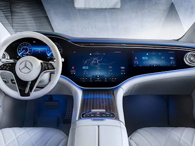 Mercedes-Benz Hyperscreen EQS EV