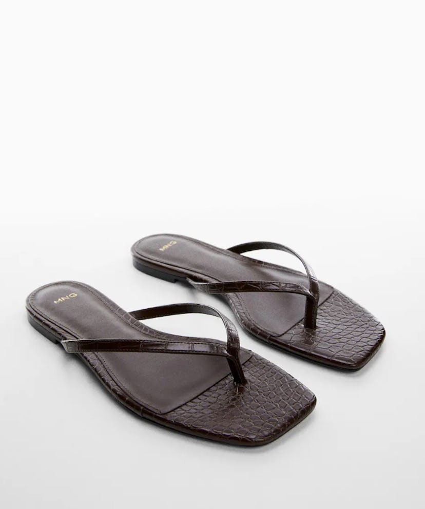 Croc-effect sandals