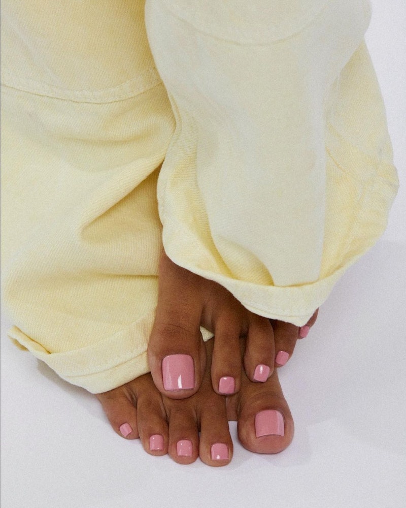 light pink toenails